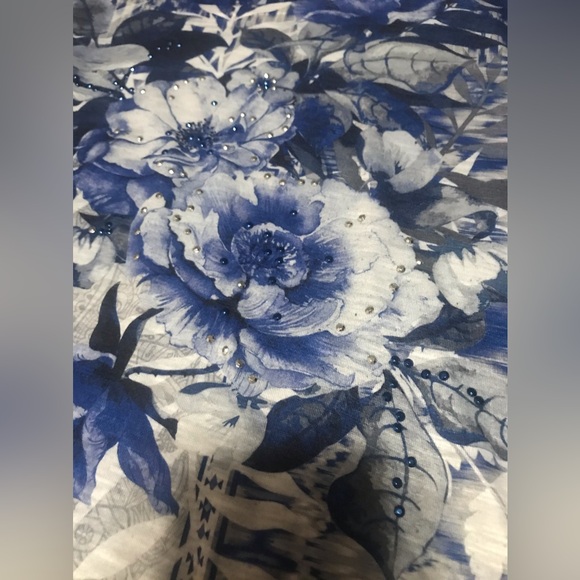 EST. 1946 top, size Large, blue, white, grey. - Picture 6 of 14